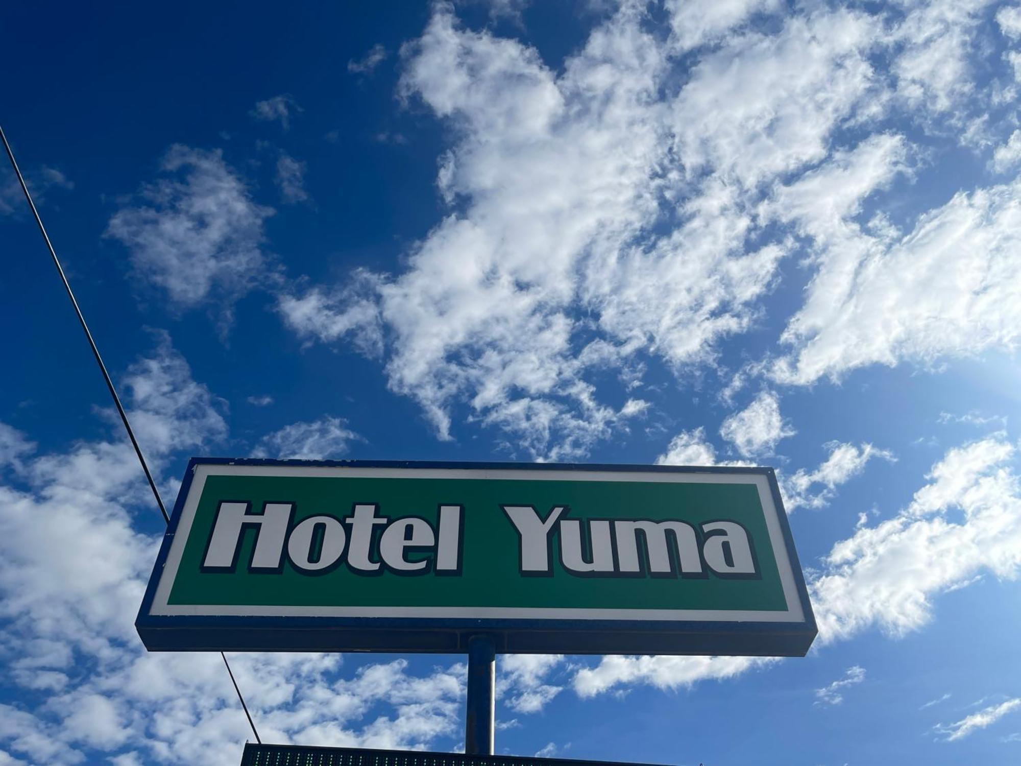 Hotel Yuma Buitenkant foto