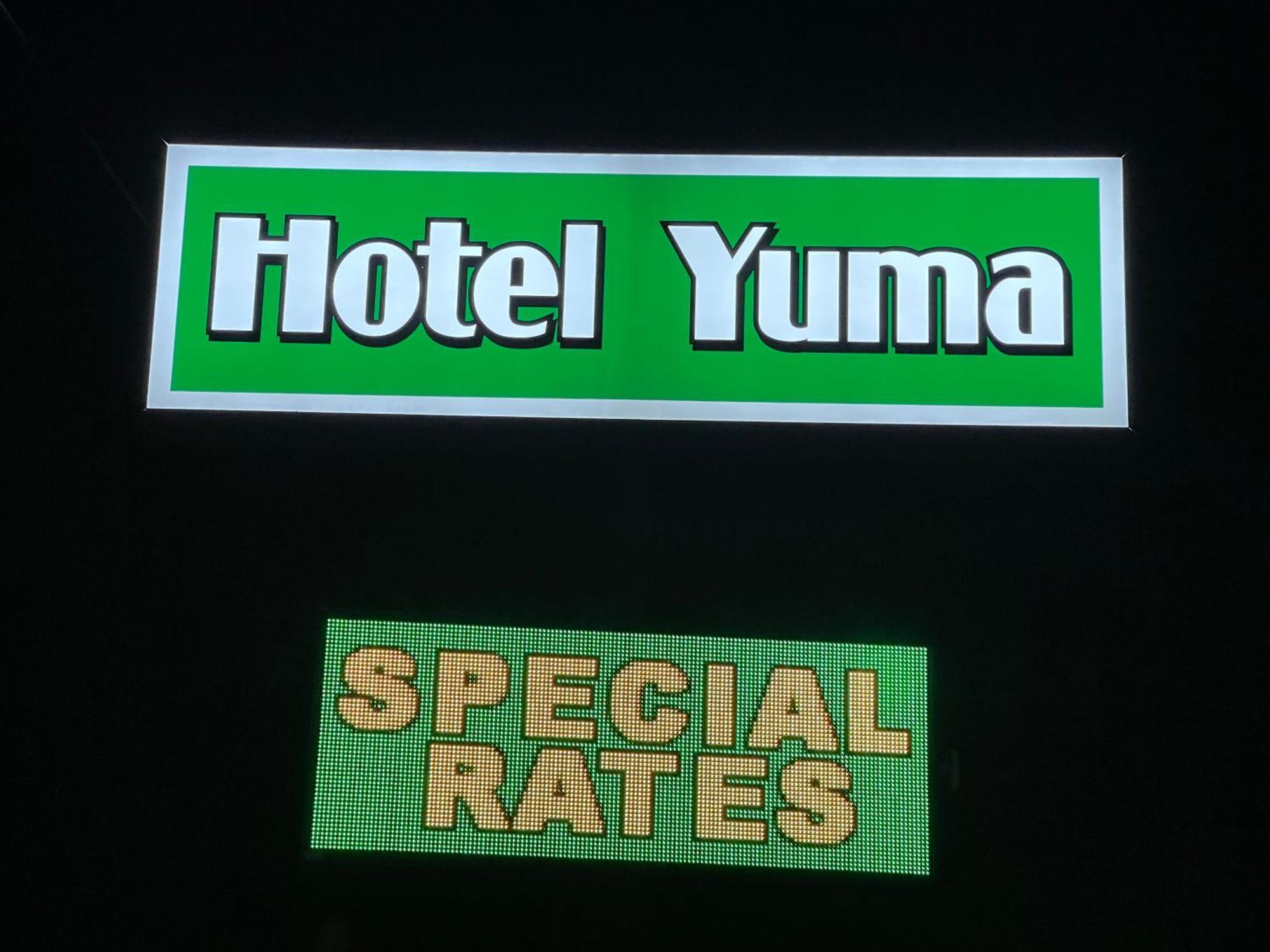 Hotel Yuma Buitenkant foto